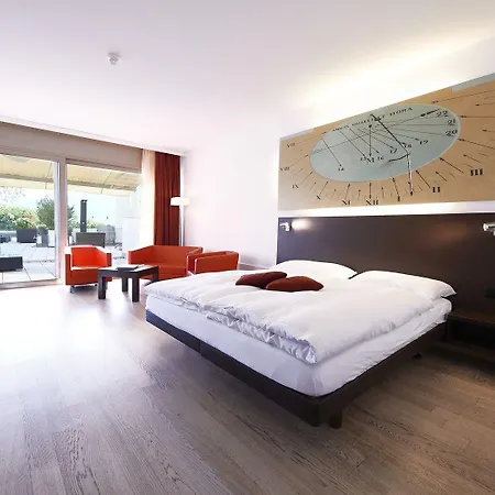 La Meridiana, & 阿斯科纳