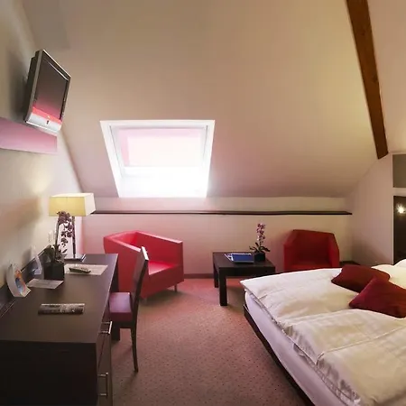 Otel La Meridiana, &