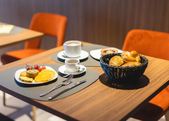 La Meridiana, & ホテル 4*